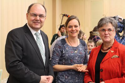Bundesminister Christian Schmidt (li.) Brigitte Scherb (Präsidentin dlv) (re.)(v.l.)